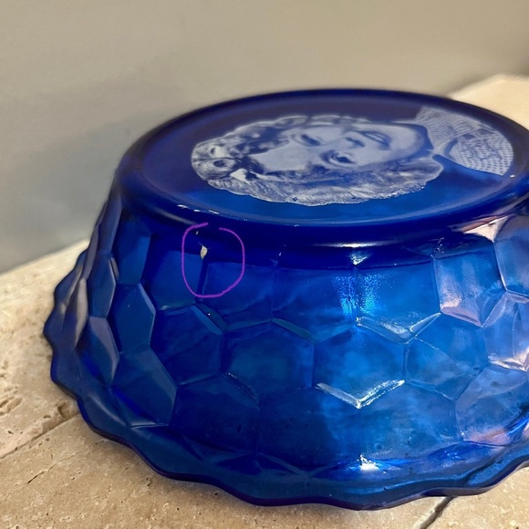Shirley Temple cobalt blue glass cereal bowl,  by Hazel-Atlas Glass Company. - Picture 6 of 7